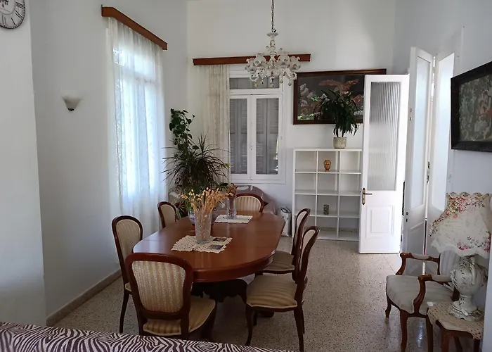 Artemis tower villa