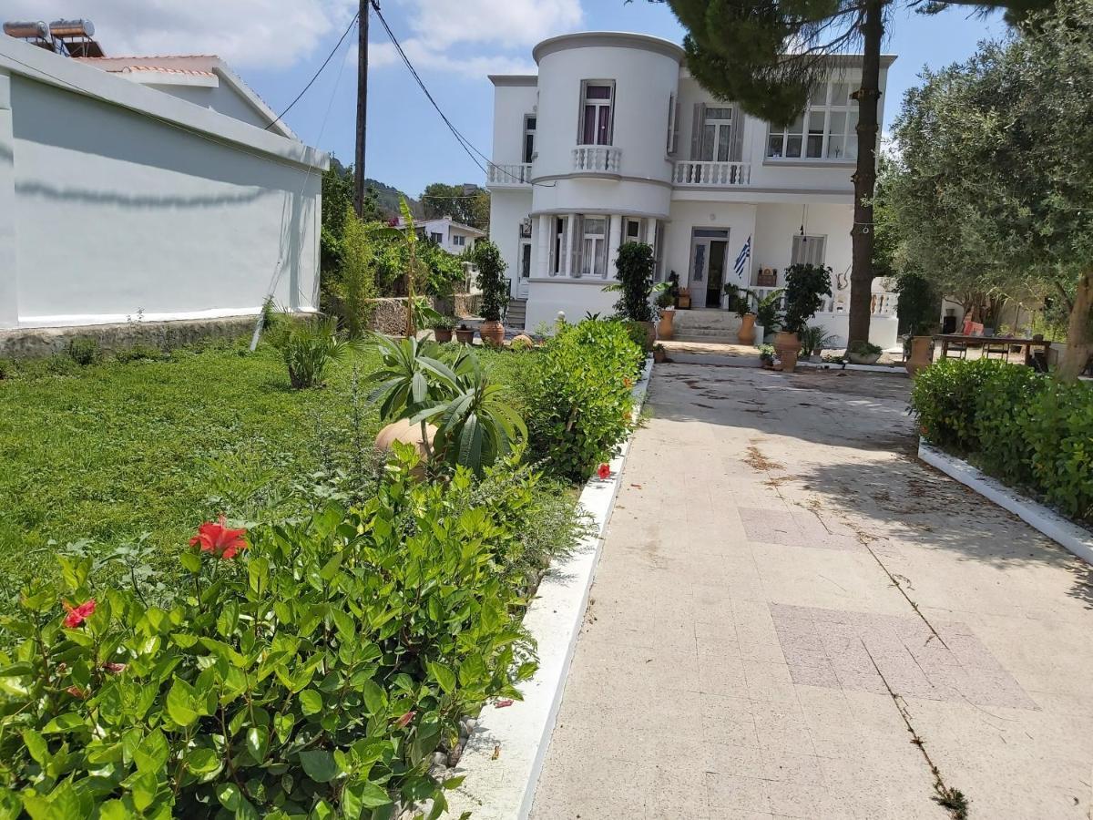 Tatil Evi Tower Traditional Pool Kremastí